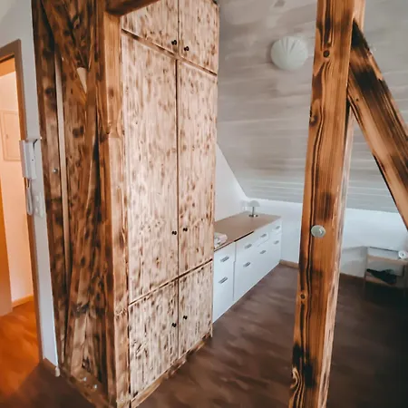 Charmante 1-zimmer-ferienwohnung דירה *